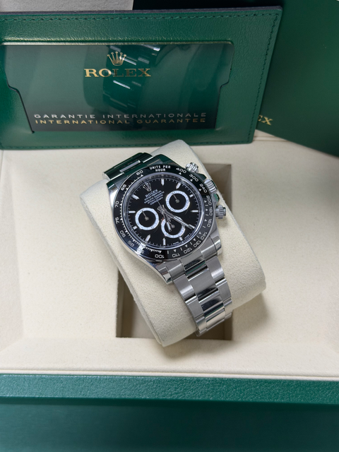 Rolex Daytona 126500 LN Image 6